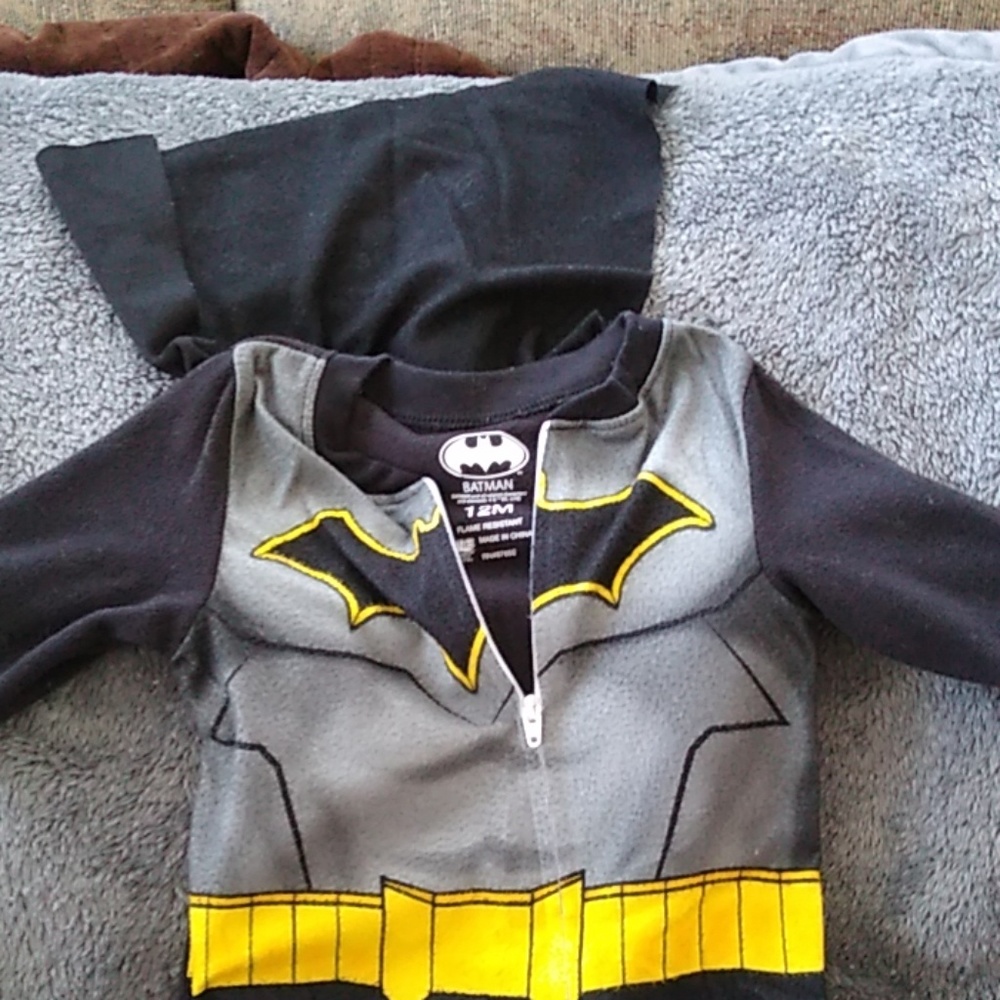 Batman flecce footie PJs w cape (detachable)